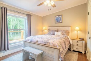 3 chambres, fer et planche à repasser, Wi-Fi, literie fournie