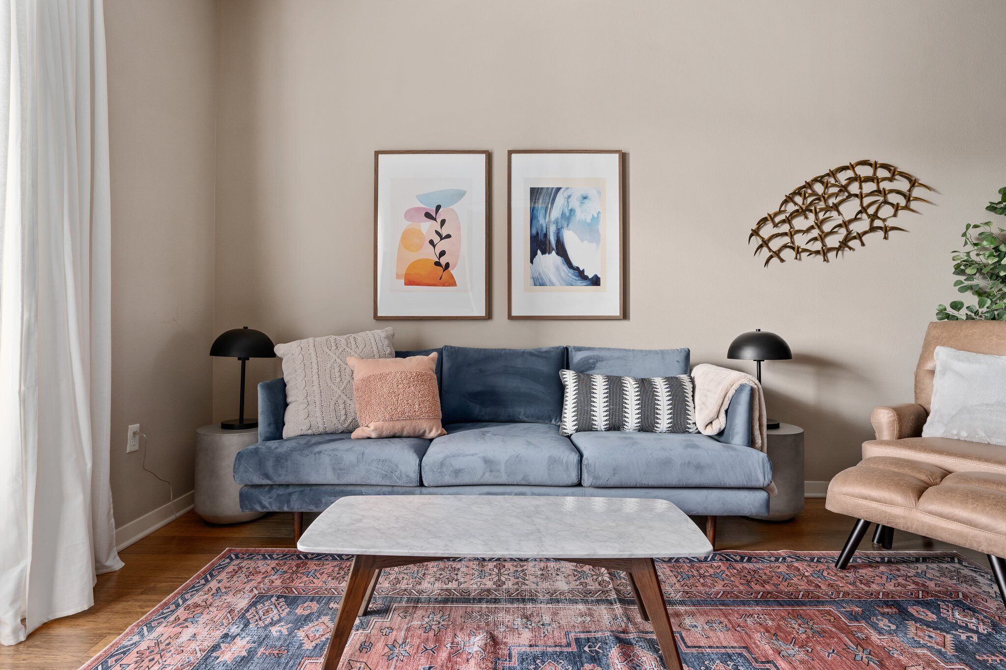 高級公寓, 1 張特大雙人床, 廚房 | 起居區 | MP3 底座