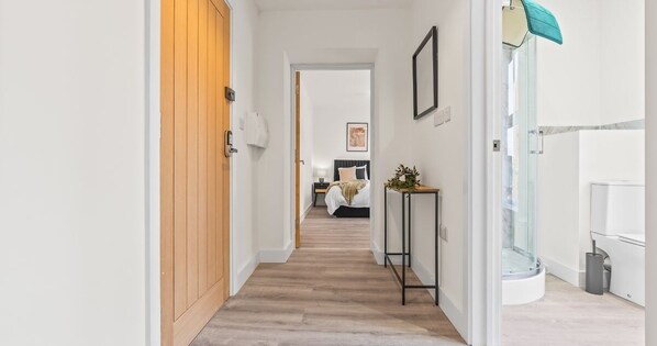 1 bedroom, iron/ironing board, travel cot, WiFi