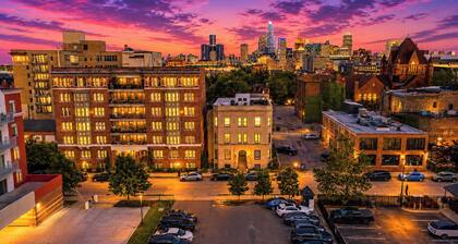 Modern Boutique Condo - "Au coeur de Detroit"