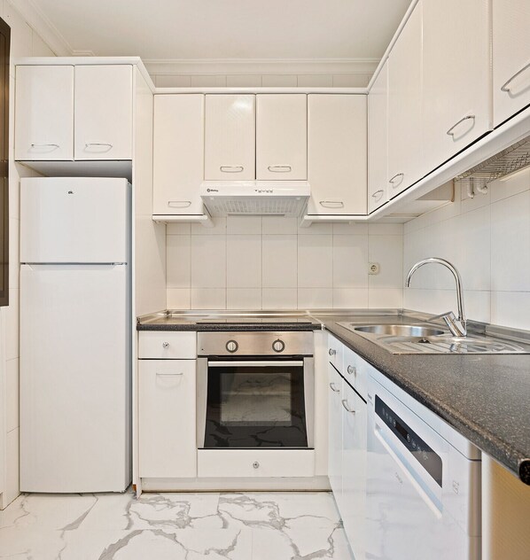 Fridge, microwave, oven, dishwasher