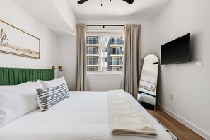 Íbúð - 3 svefnherbergi - reyklaust - eldhús | Myrkratjöld/-gardínur, straujárn/strauborð, ókeypis þráðlaus nettenging