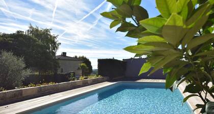 Domaine de Bayens - Piscine Privée