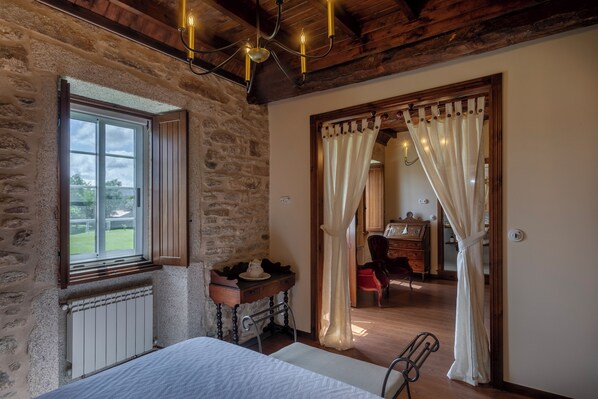 5 間睡房、Wi-Fi、床單