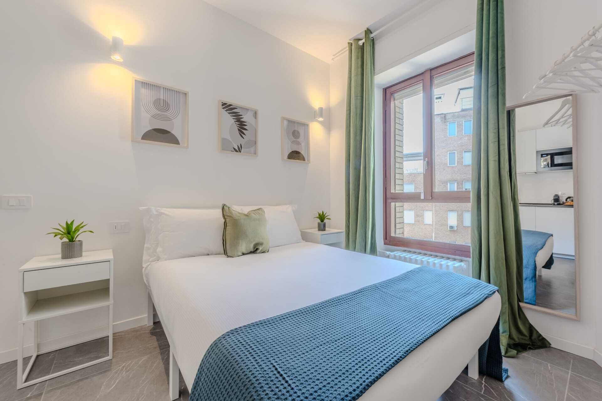 Iron/ironing board, free WiFi, bed sheets