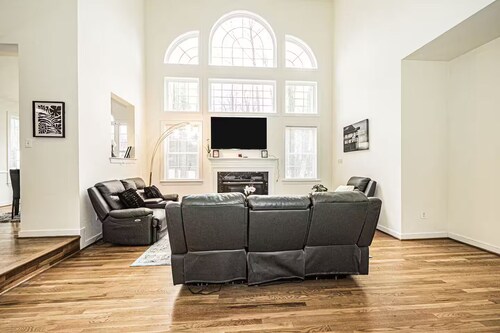 Quiet Escape with Easy DC Access-5BRMs Free Parking