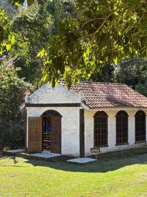 Property grounds - Pousada Recantos ds juritis (Bueno Brandao)