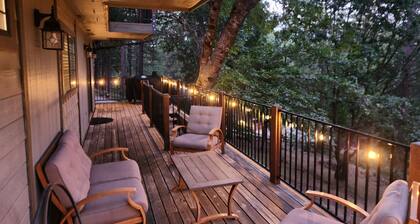 Charming 3-bedroom cabin with WiFi, AC in Pollock Pines