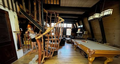 Charming 4-bedroom chalet with WiFi, AC in lovely Big Bear