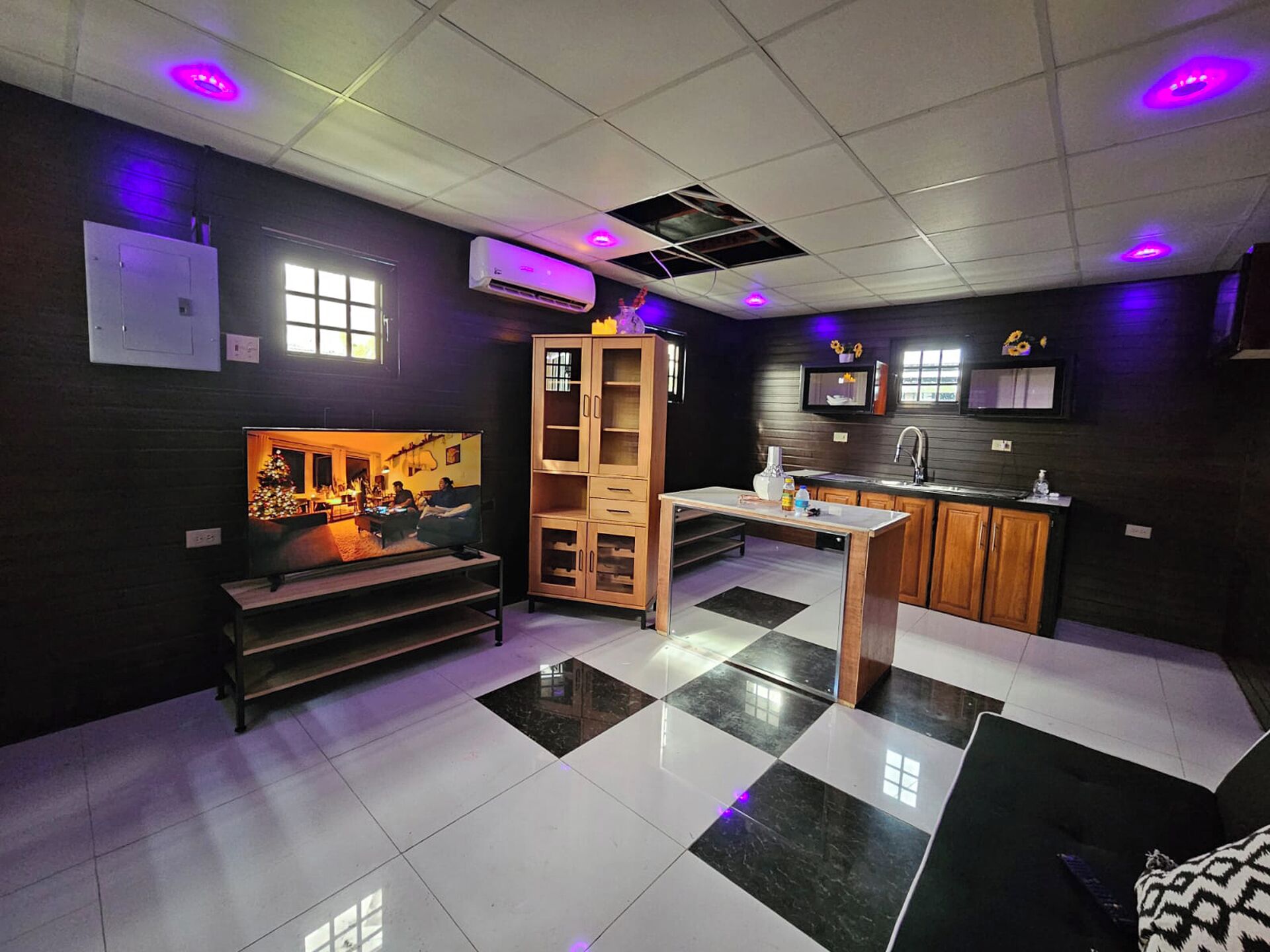 Studio, Terrace, City View | Living area