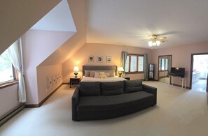 4 عدّة غرف نوم ومكواة/لوح كي وواي فاي مجانًا وملاءات أسرّة