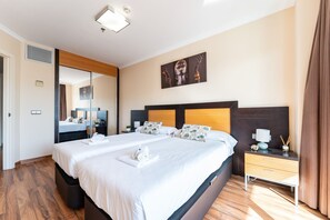 Iron/ironing board, free WiFi, bed sheets