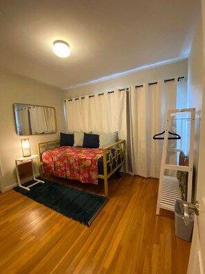 3 bedrooms, iron/ironing board, travel cot, free WiFi