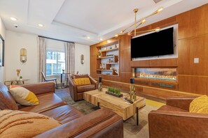 Smart TV, table tennis