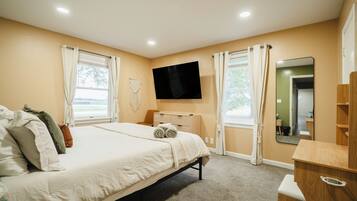 3 bedrooms, iron/ironing board, free WiFi, bed sheets