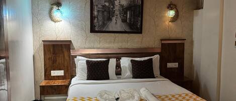 Desk, iron/ironing board, free WiFi