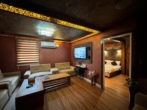 Luxury Suite | Living area - KORAMANGALA SUITES (Bengaluru,)