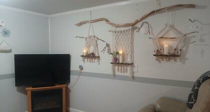 Welcomed to this peaceful 1-bedroom sleeps 4 cabin. This property is for sale.