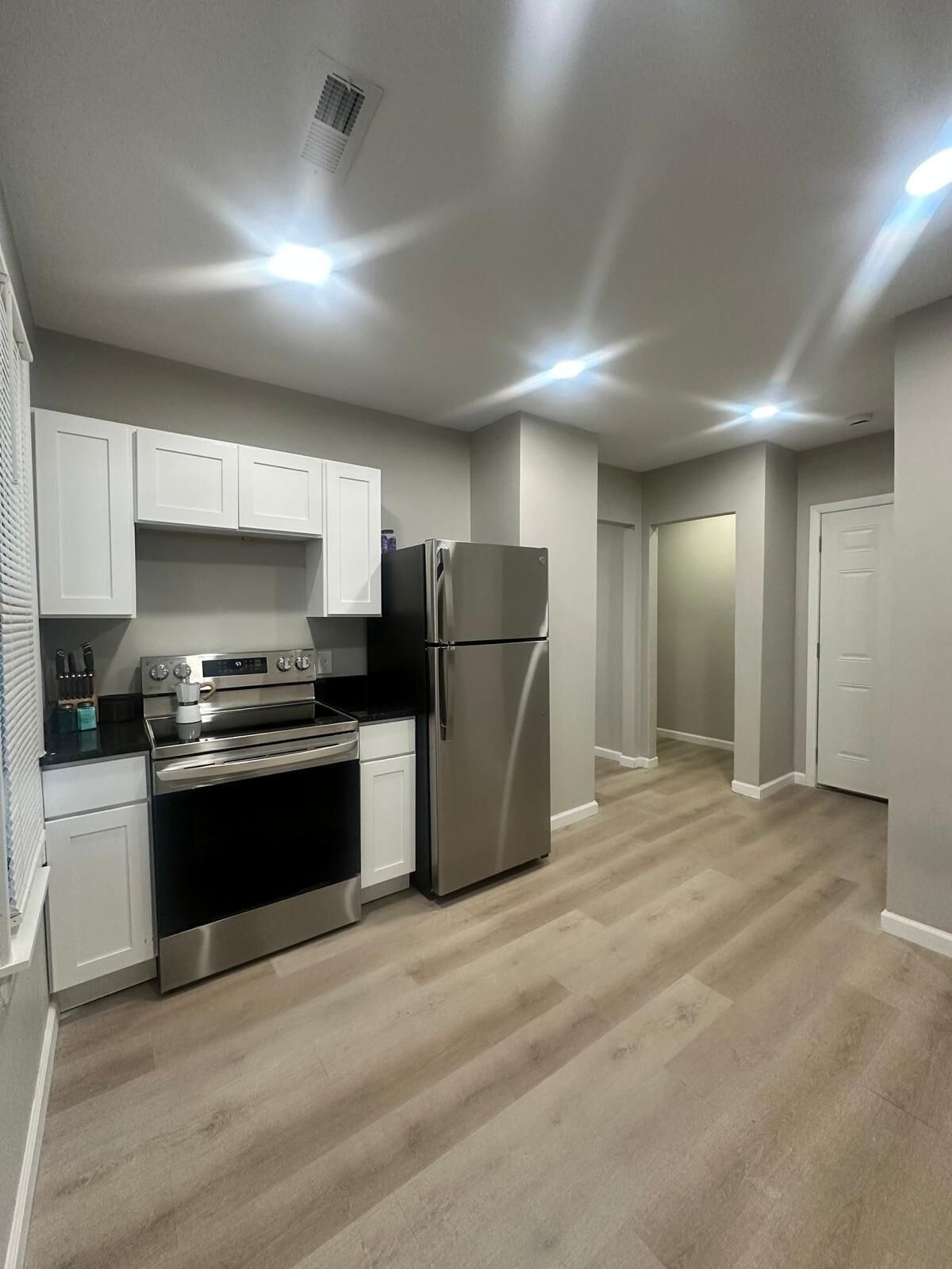 Micro-ondes, four, plaque de cuisson