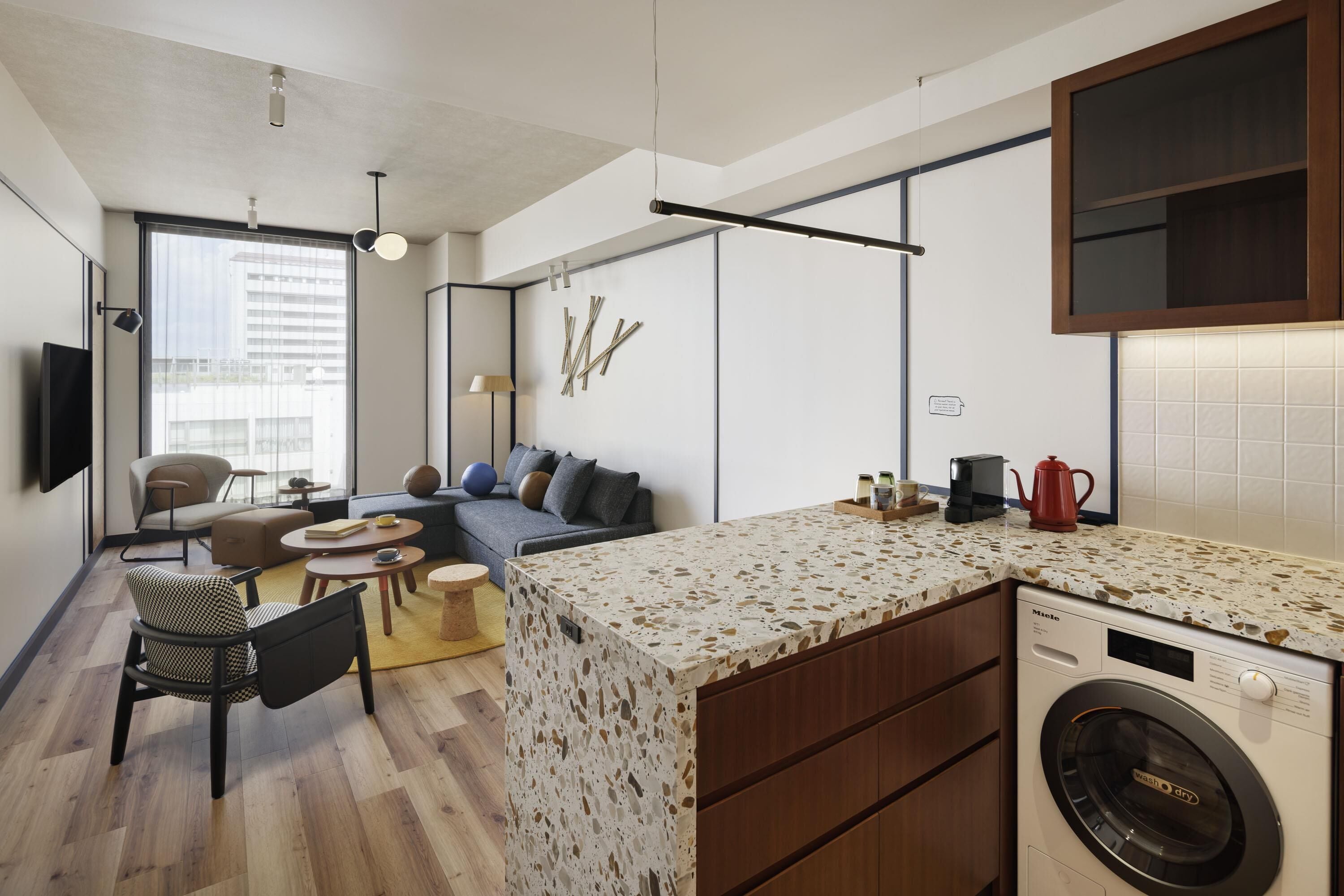 Suite, 1 très grand lit et 1 canapé-lit