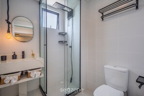 Apartamento básico | Baño | Ducha