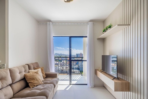 Basic Apartment | Living area
