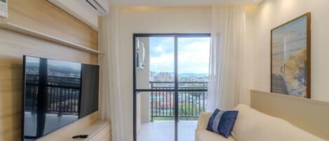 Basic Apartment | Living area