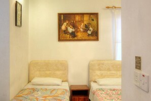 10 camere, ferro/asse da stiro, lenzuola