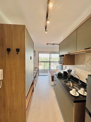 Classic Apartment | Private kitchen - Innvista Allure Residencial Moema (São Paulo)
