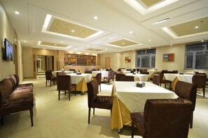 Restaurant - Yunlu Holiday Hotel (Arxan)