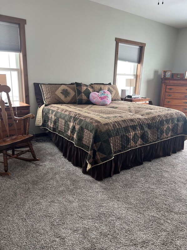 4 bedrooms, WiFi, bed sheets