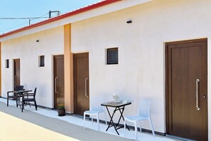 Outdoor dining - 4 LEMONS LUXURY STUDIO 04 (Ammouliani)