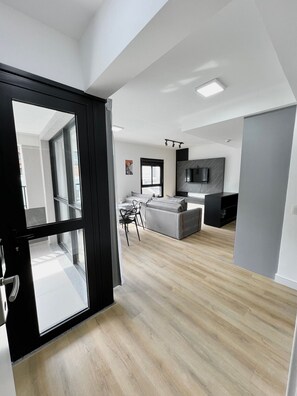 Grand Apartment | Living area