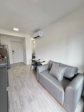 Standard Apartment | Living area