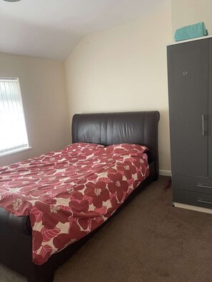 3 habitaciones, wifi y ropa de cama 