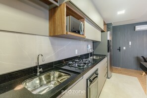 Basic Apartment | Private kitchen - Building With New Apartments 300m From the Beach - EEP (Guarapari)