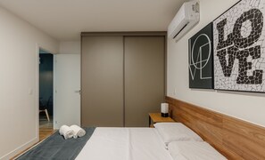 Basic Apartment | 2 bedrooms, free WiFi - Building With New Apartments 300m From the Beach - EEP (Guarapari)
