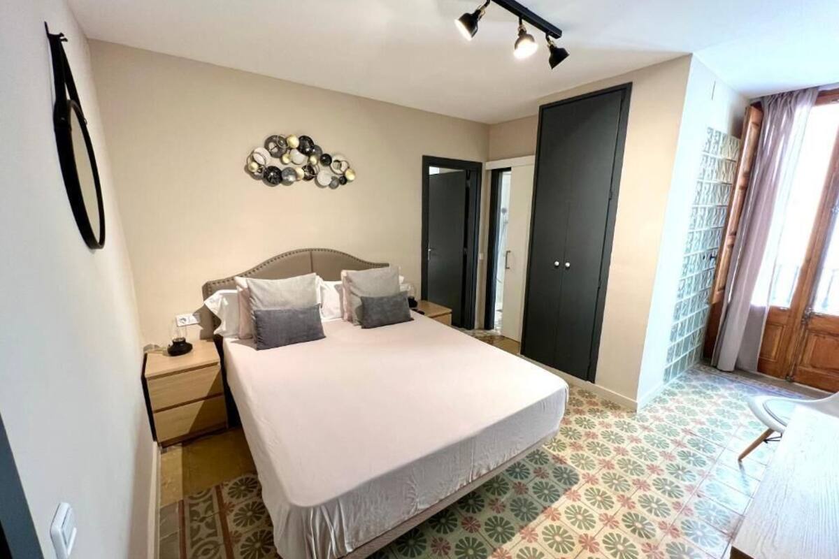Chambre Quadruple Confort, balcon | Bureau, espace de travail pour ordinateur portable, Wi-Fi gratuit