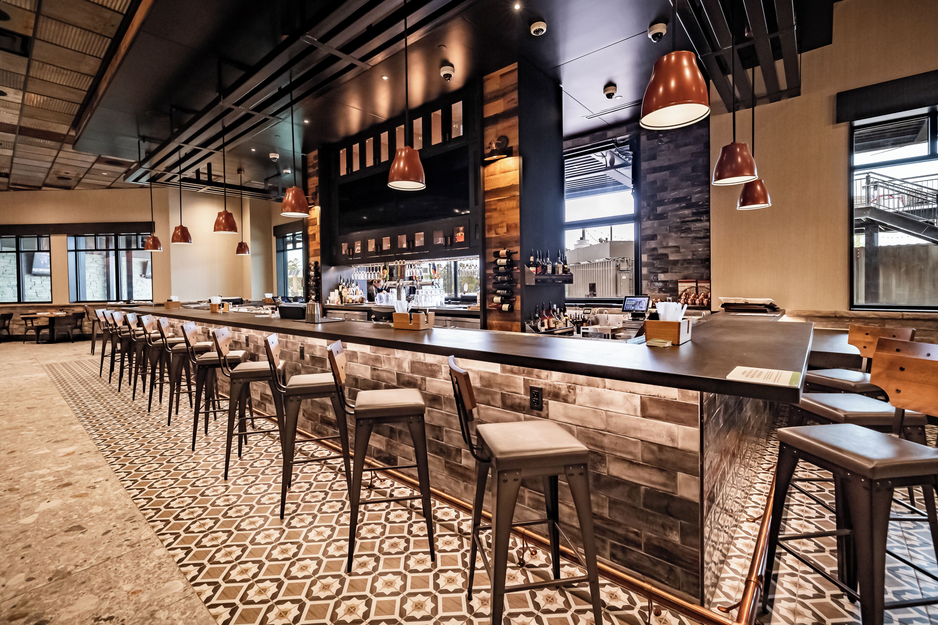 4 من البارات/الاستراحات