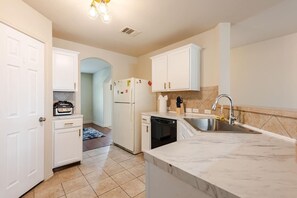 Microwave, oven, stovetop, dishwasher