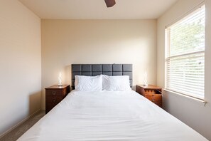 4 bedrooms, iron/ironing board, WiFi, bed sheets