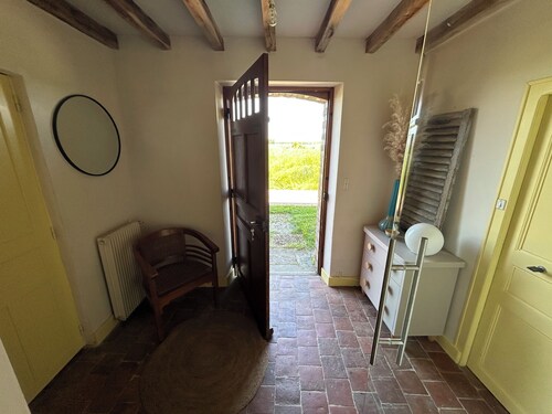 Entire vacation home in Burgundy style: Longère des Daubénys