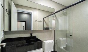 Basic Apartment | Bathroom | Shower - Modern and Fully Equipped Apartments Just Minutes From Lagoa da Conceicao and the Beach - VTD (Florianópolis)