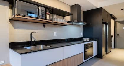 Modern and Fully Equipped Apartments Just Minutes From Lagoa da Conceicao and the Beach - VTD