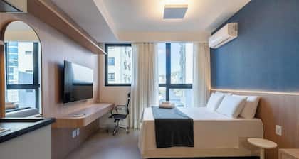 Modern and Fully Equipped Apartments Just Minutes From Lagoa da Conceicao and the Beach - VTD