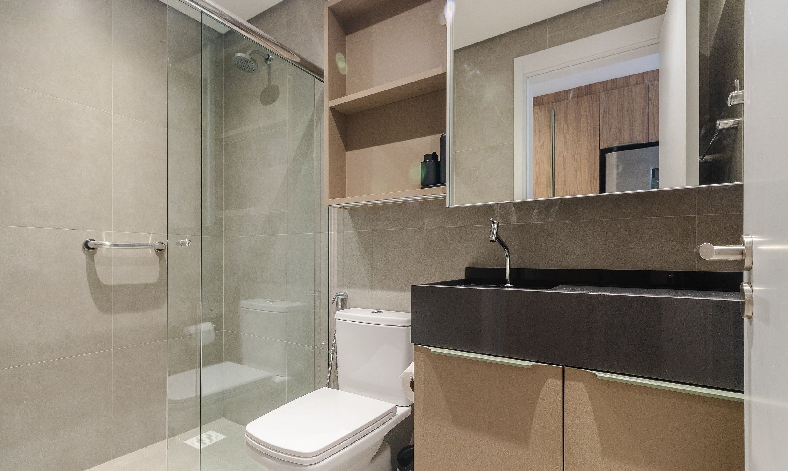 Apartamento básico | Banheiro | Chuveiro 