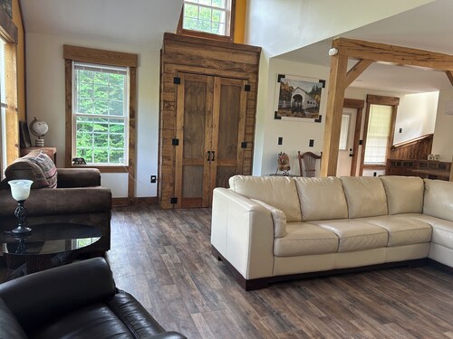 Snowmobile Trails OPEN 1/20/26!! Ski, Family friendly, Rustic, Dogs Welcome!!