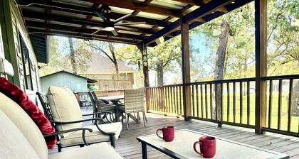 Group Escape to Nature with view of Lake