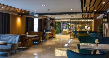 M-one Hotel