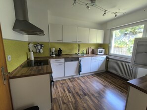 Microwave, oven, stovetop, dishwasher